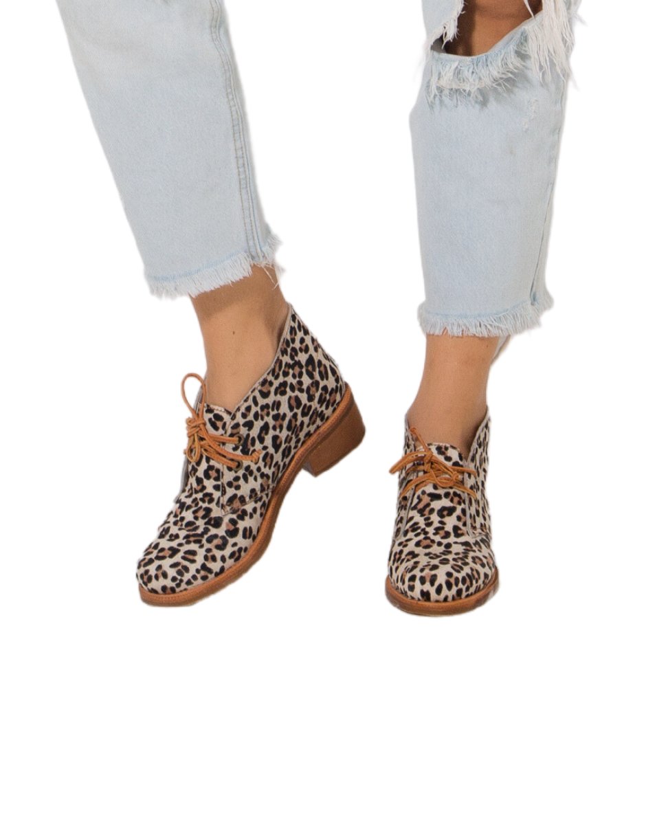 Botin piel tigrillo - Llena Eres De Gracia